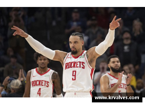 NBA常规赛：火箭逆转灰熊17分取得5连胜，狄龙下半场爆发24分
